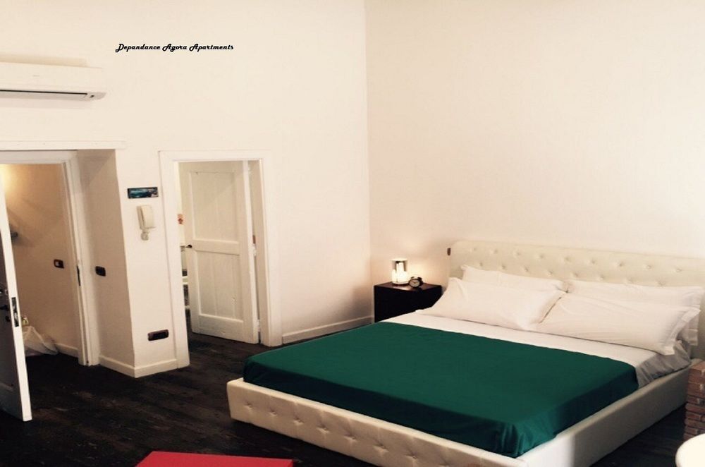 Agora Apartments Соренто Екстериор снимка