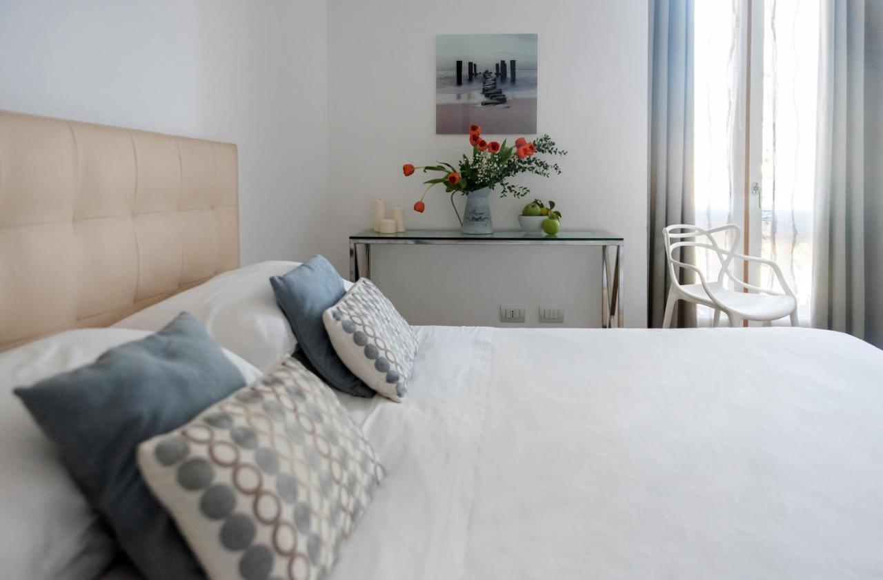 Agora Apartments Соренто Екстериор снимка